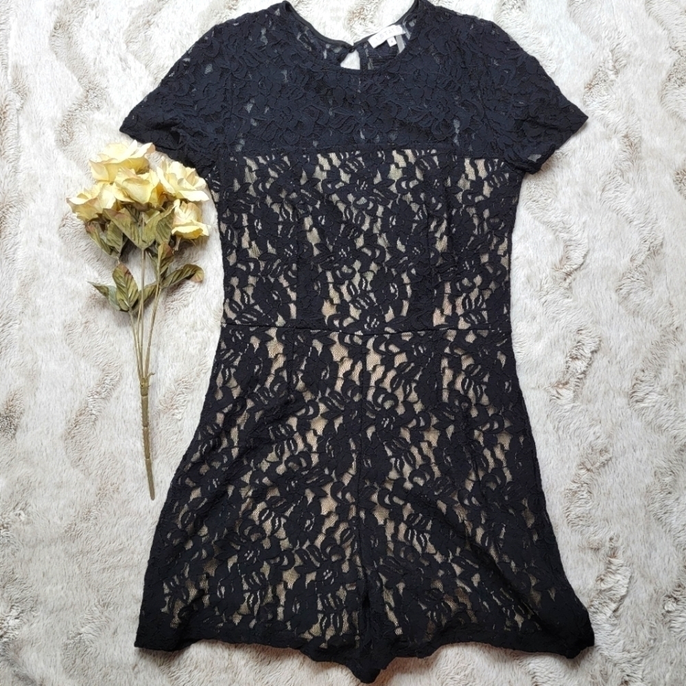 ✨️CL 1.State Black Women's Game‎ On Floral Lined Lace Short Sleeve Romper Size 4